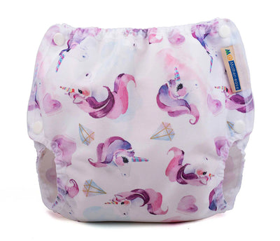 Air Flow Cover Dream Large waterproof nappy cover with unicorn design, featuring adjustable snaps for a breathable, leak-proof fit.