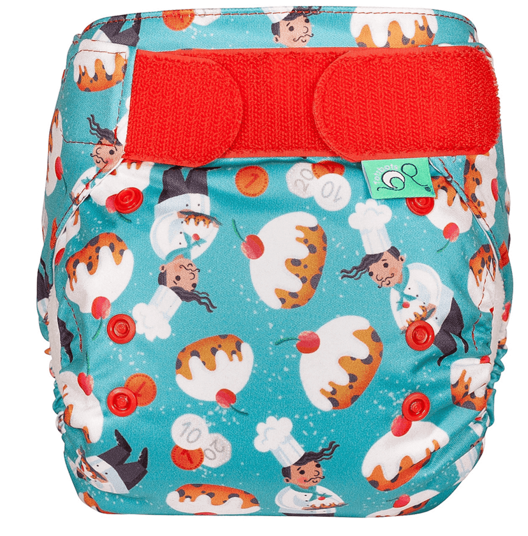 Tots Bots Bamboozle Nappy Wrap Colour: Five Currant Buns Size: Size 2 (9-35lbs) reusable nappies Earthlets